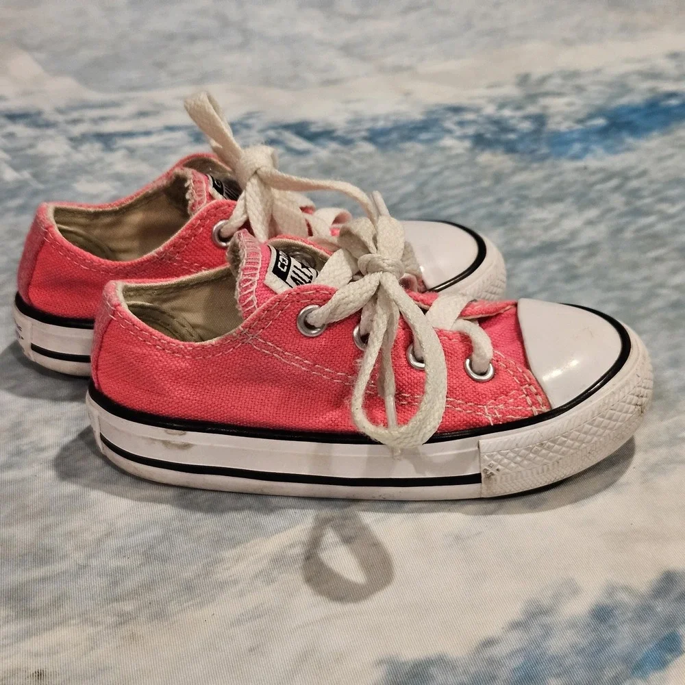 Converse All Star Toddler Girls Size 6 Hot Pink Low‎ Top Sneakers